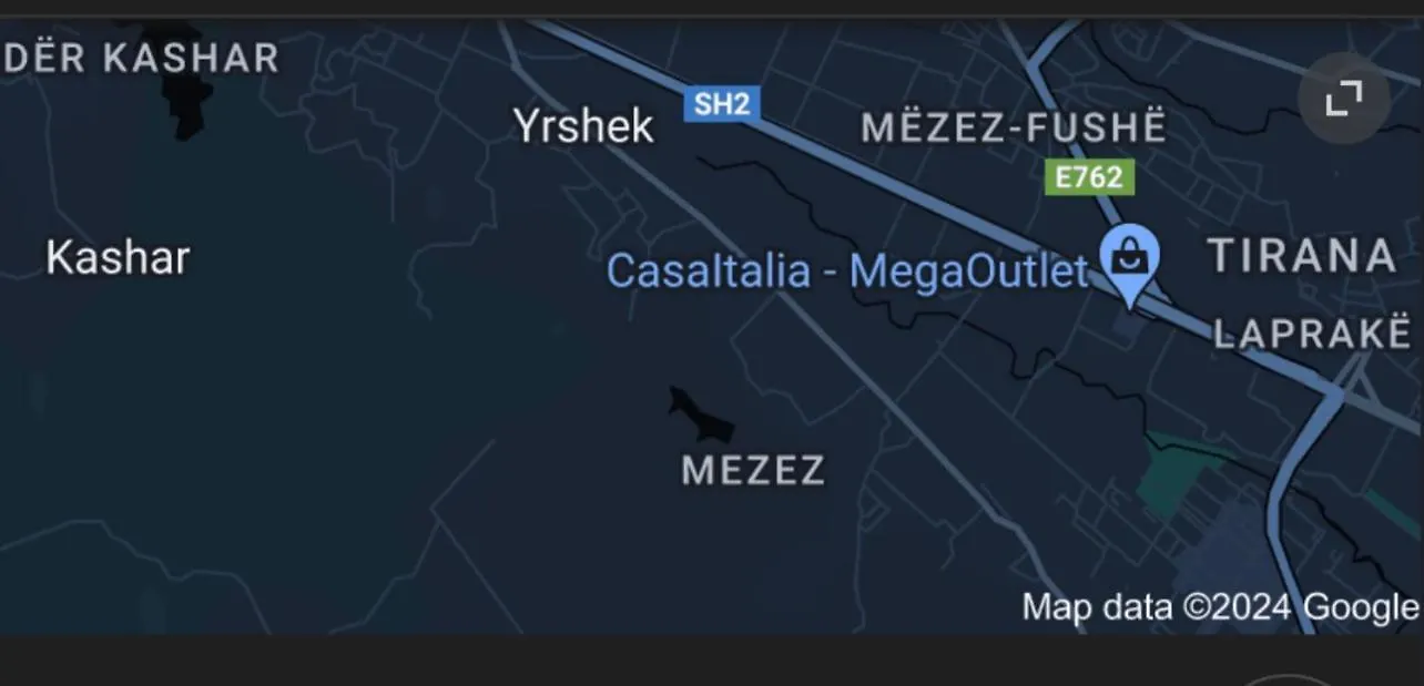 Reina Bnb Yrsheku Albánie
